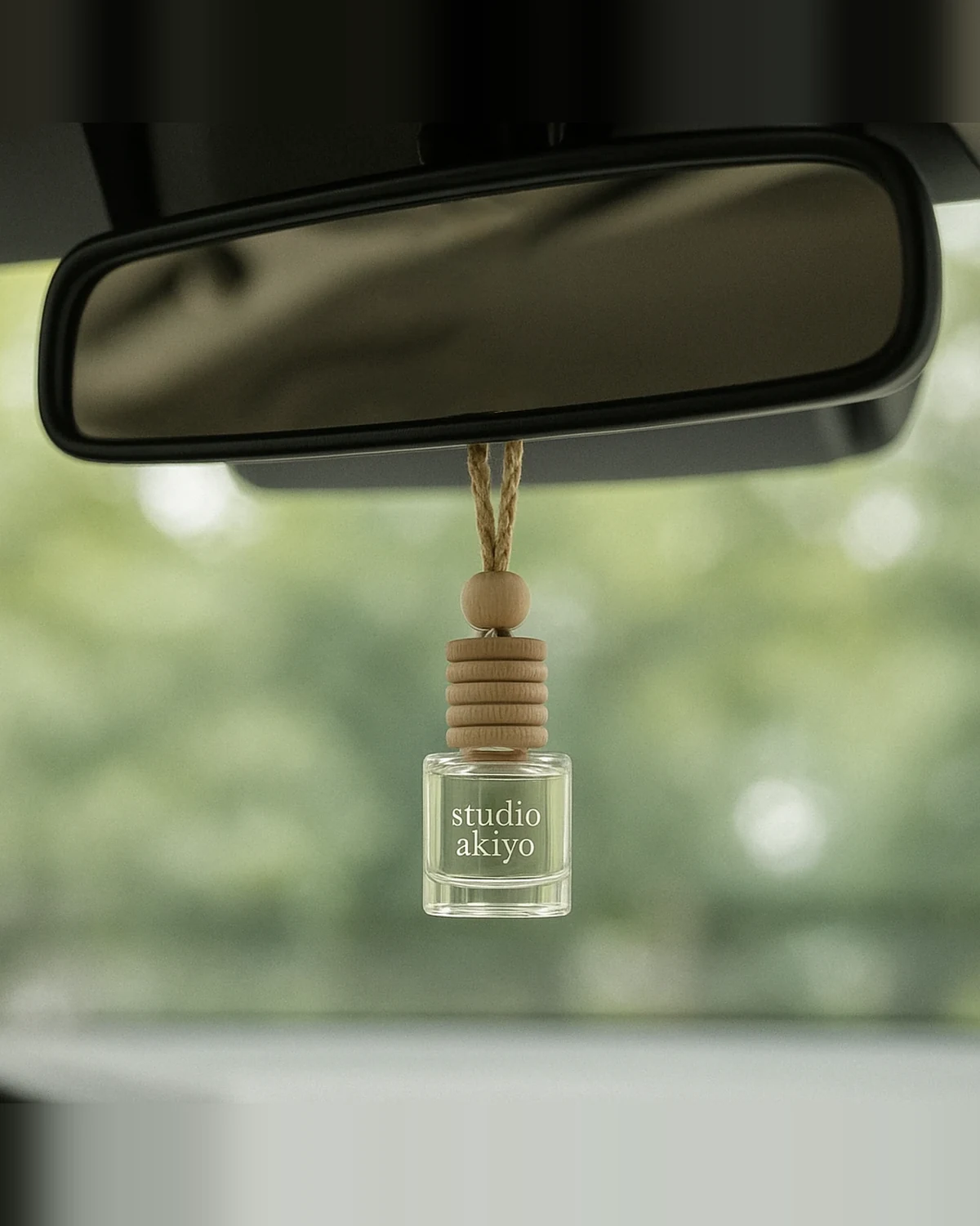 White Fir Peach Car Diffuser by Studio Akiyo